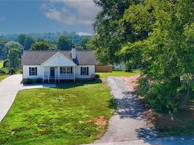 664 Debra Dr
