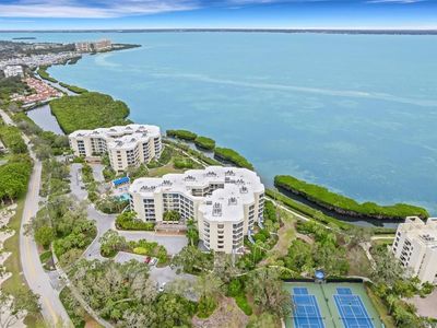 2110 Harbourside Dr UNIT 526