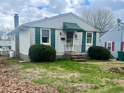 64 Lydia Ave