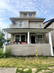 42 Brewster St