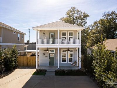 415 E Gonzalez St