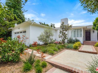 311 S Gretna Green Way