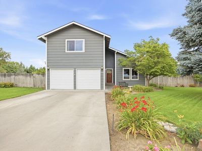 203 E 45th Pl