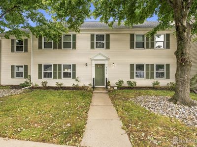 636 Yale Way #B