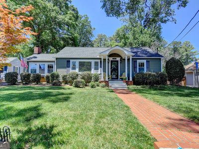 290 Stewart Ave