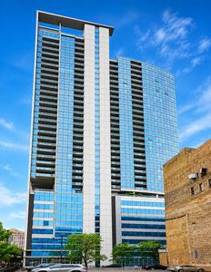 303 W Ohio St APT 2902