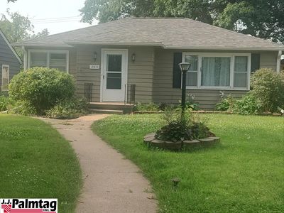 2011 3rd Ave