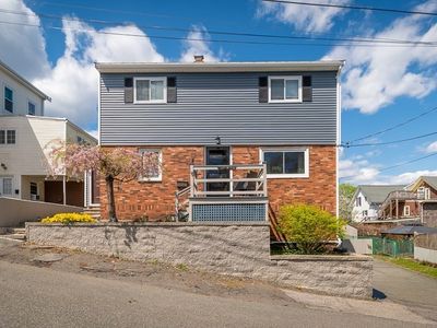 Property at 9 Alpine Ct, Gloucester, MA