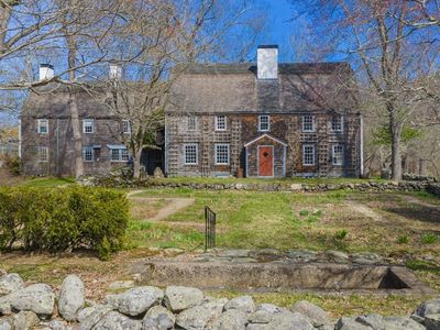 9 Maple St