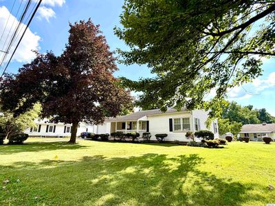 805 Newark Rd