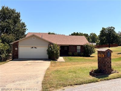2736 Shadow Lake Dr