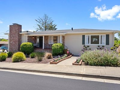 701 Cottonwood Ave