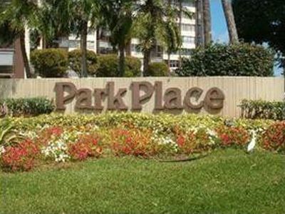 1200 SAINT CHARLES Place #409