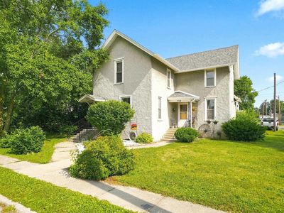 334 W 5th St