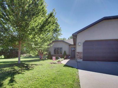 3020 Genevieve Dr