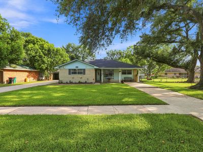 1705 Chilton Dr
