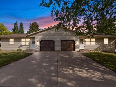 1125 Schoenhaar DRIVE