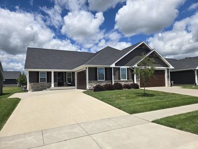 Property at 3016 Charissas Pl, Bettendorf, IA