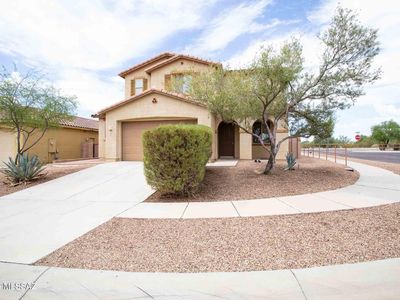 6152 W Bandelier Ct
