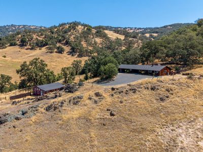 11751 East Side Potter Valley Road
