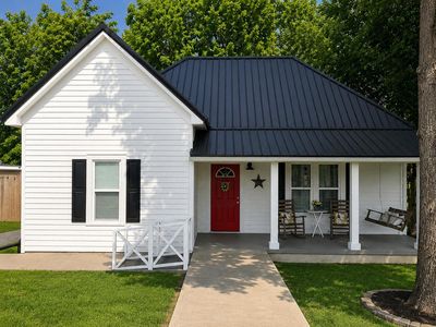 306 N Cherokee St