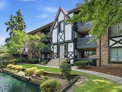 13616 Royal Ct APT 208