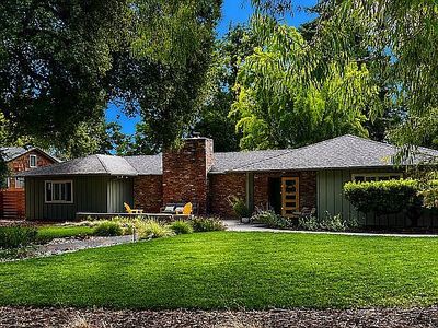 349 Buck Ave