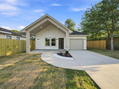 313 SE 51st St