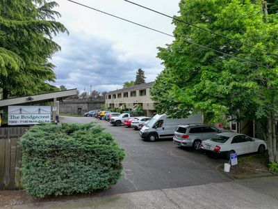 7002-7140 N Alta Ave