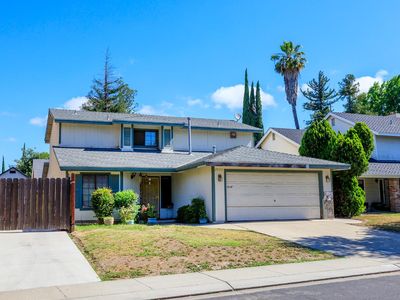 2533 Burlwood Dr