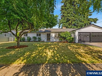4888 38th Pl NE