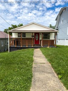 2260 Curtis Ave