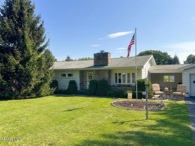 384 Avalon Rd