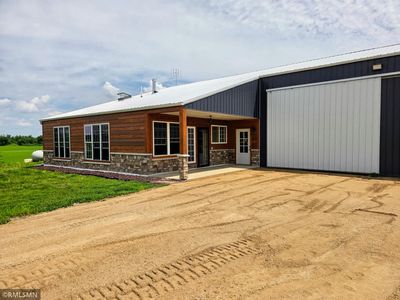 18222 484th Ln
