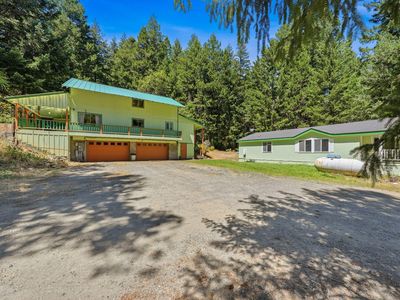 260 Estabrook Ln