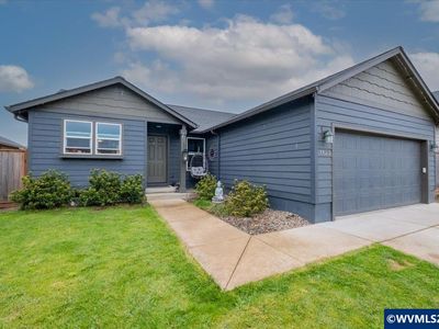 1423 SE Snowberry Ave