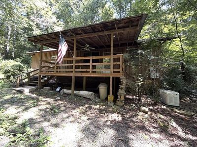 202 Standing Rock Ln