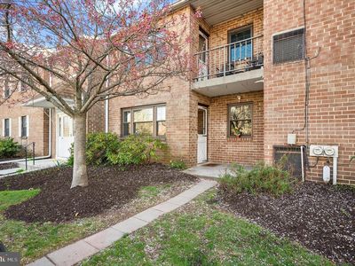 114 Riversedge Dr #114
