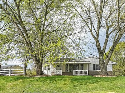 105 Fairlane Dr