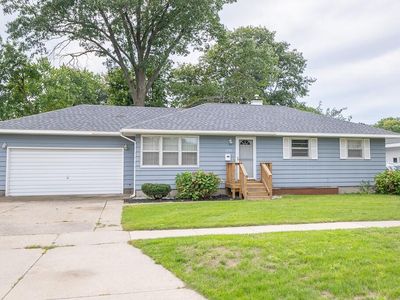 1355 W Broadway Ave