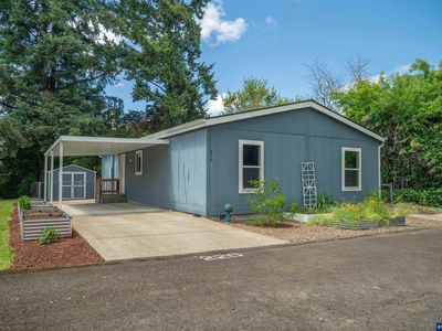 5055 NE Elliott Cir #220