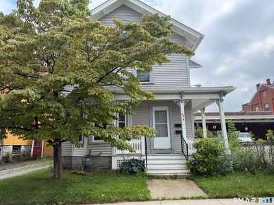 48 Center Street