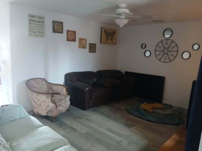 803 W LONGHORN Road #1