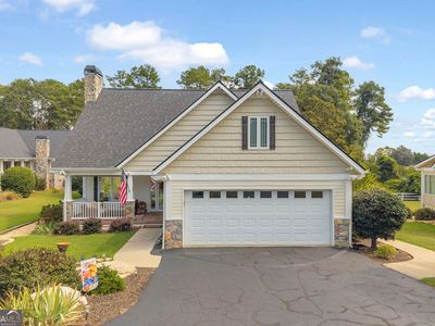 Property at 26 Players Ln, Hartwell, GA