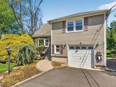 271 E Mount Pleasant Ave