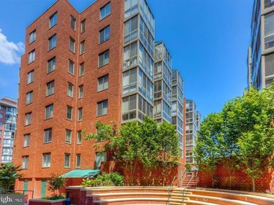 1045 N Utah St #2602