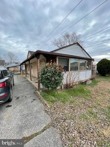 Property at 8101 Dukie Ave, Dundalk, MD