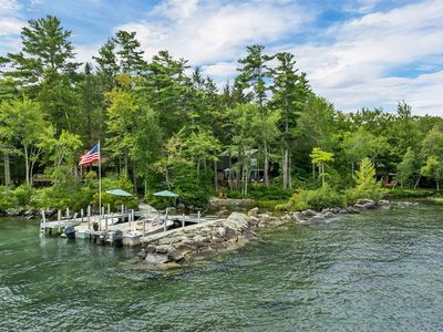 348 Big Barndoor Island