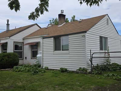 33 Whatcom St