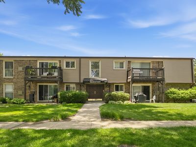 Property at 330 N Carter St Unit 103, Palatine, IL